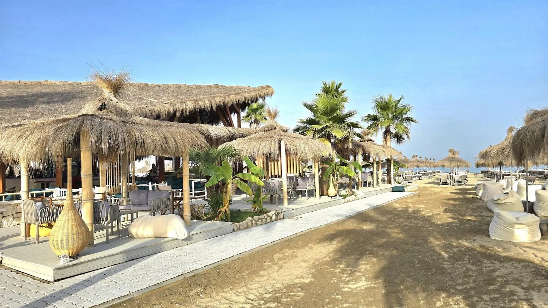 Inviting Holiday Home With Garden Plazhi San Pietro 0*,  Albania