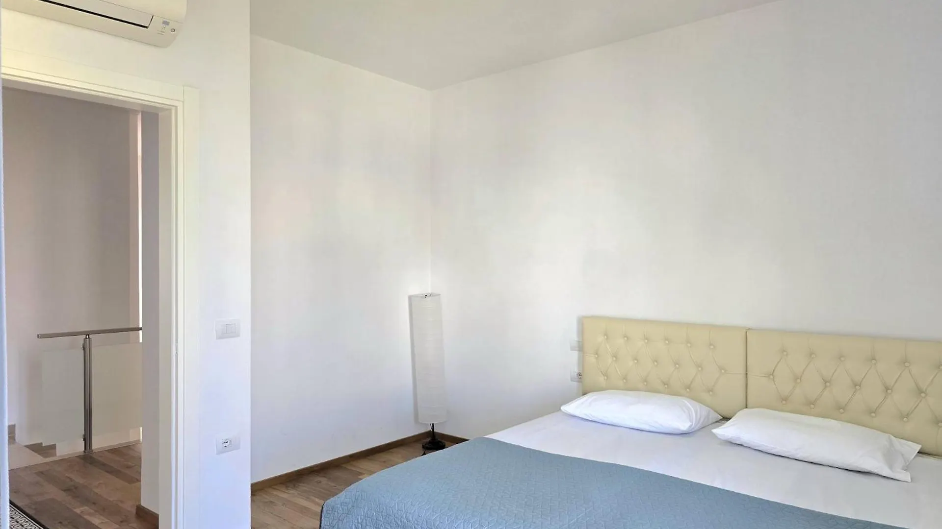 Inviting Holiday Home With Garden Plazhi San Pietro Albania