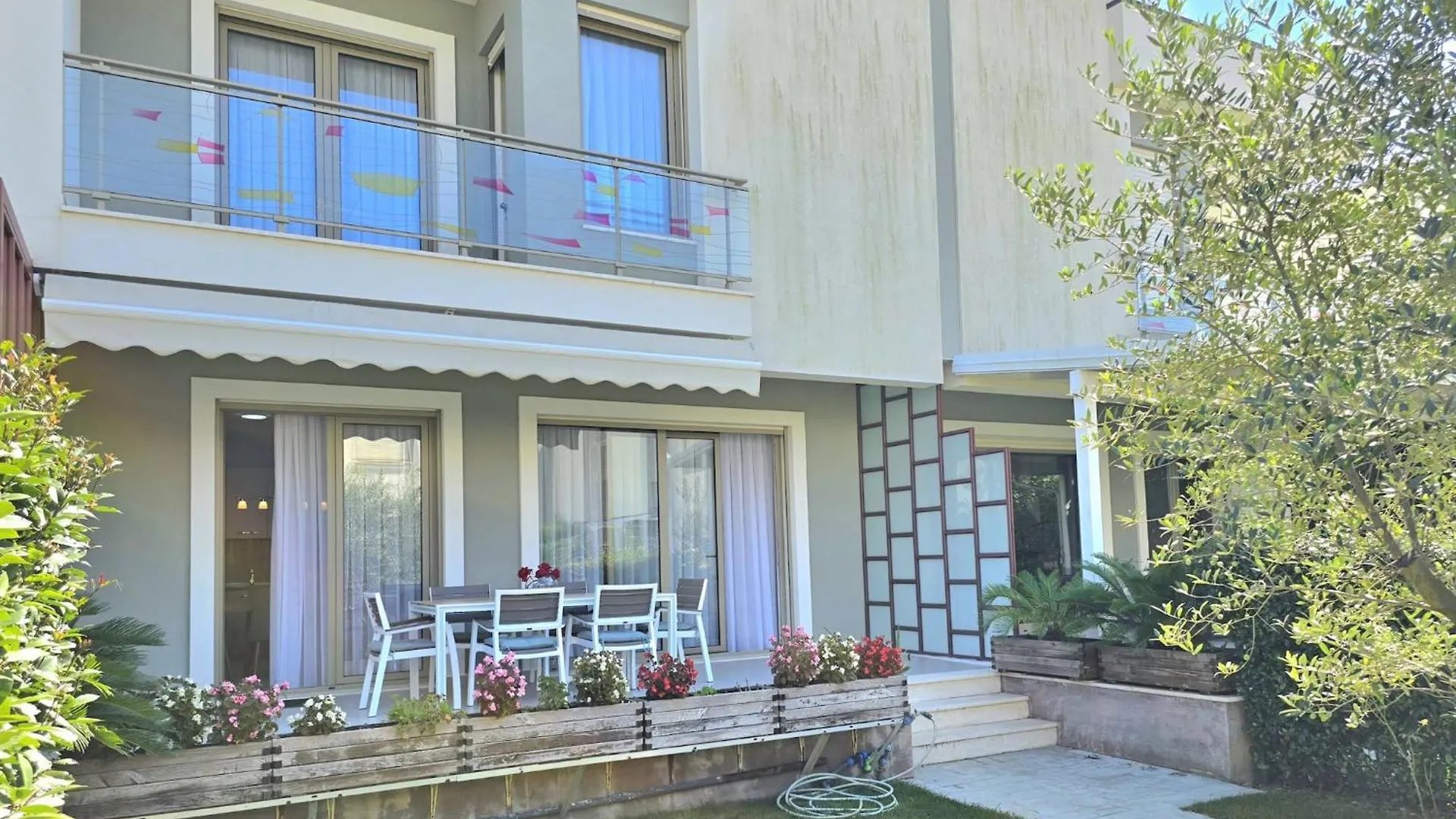 Inviting Holiday Home With Garden Plazhi San Pietro